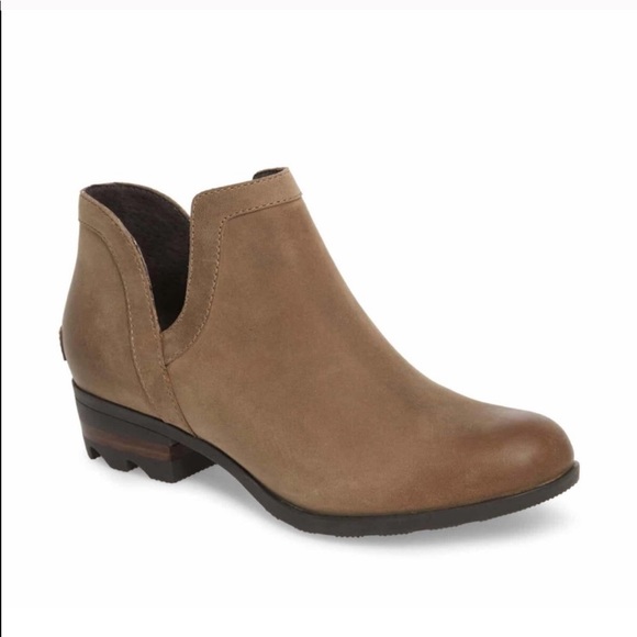 Sorel Shoes - NEW • Sorel • Lolla Cut Out Ankle Booties Brown